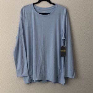 CLEAROUT ITEM!! Tek Gear Long Sleeve Shirt